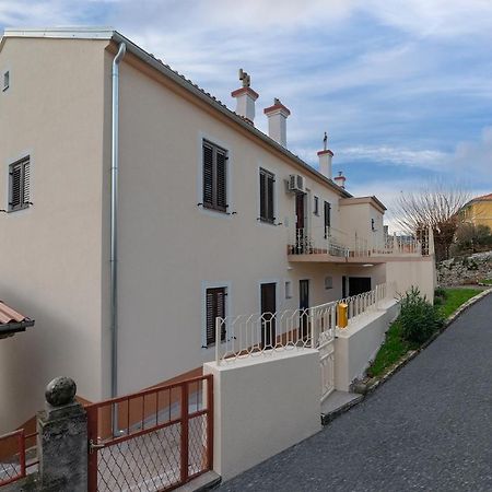Sea And Sun Kantrida Apartment Рийека Екстериор снимка