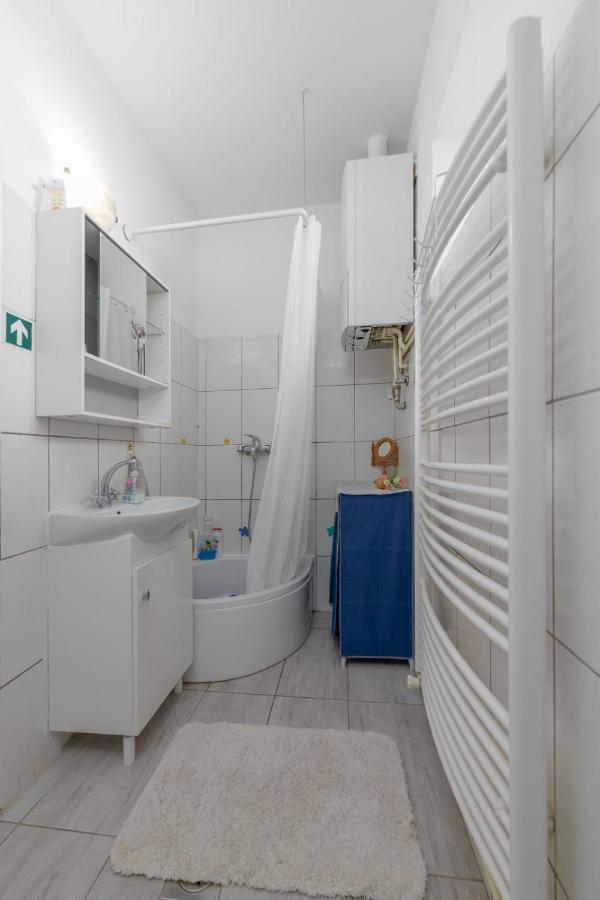Sea And Sun Kantrida Apartment Рийека Екстериор снимка