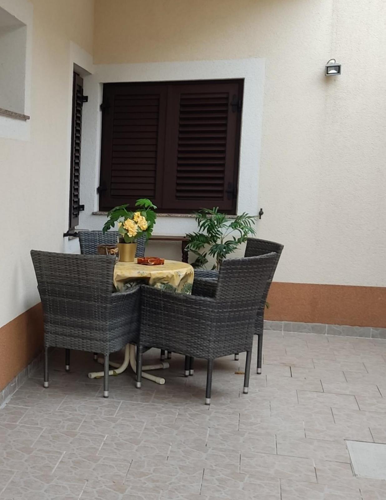 Sea And Sun Kantrida Apartment Рийека Екстериор снимка